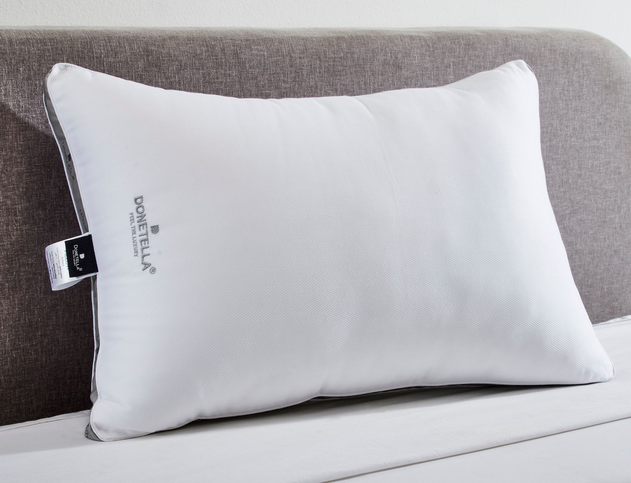 Premium Hotel Pillow 1-Piece(1600 g) Size 50x75 cm Luxury Down Alternative Filling With Natural Cotton Cover Skin-Friendly
