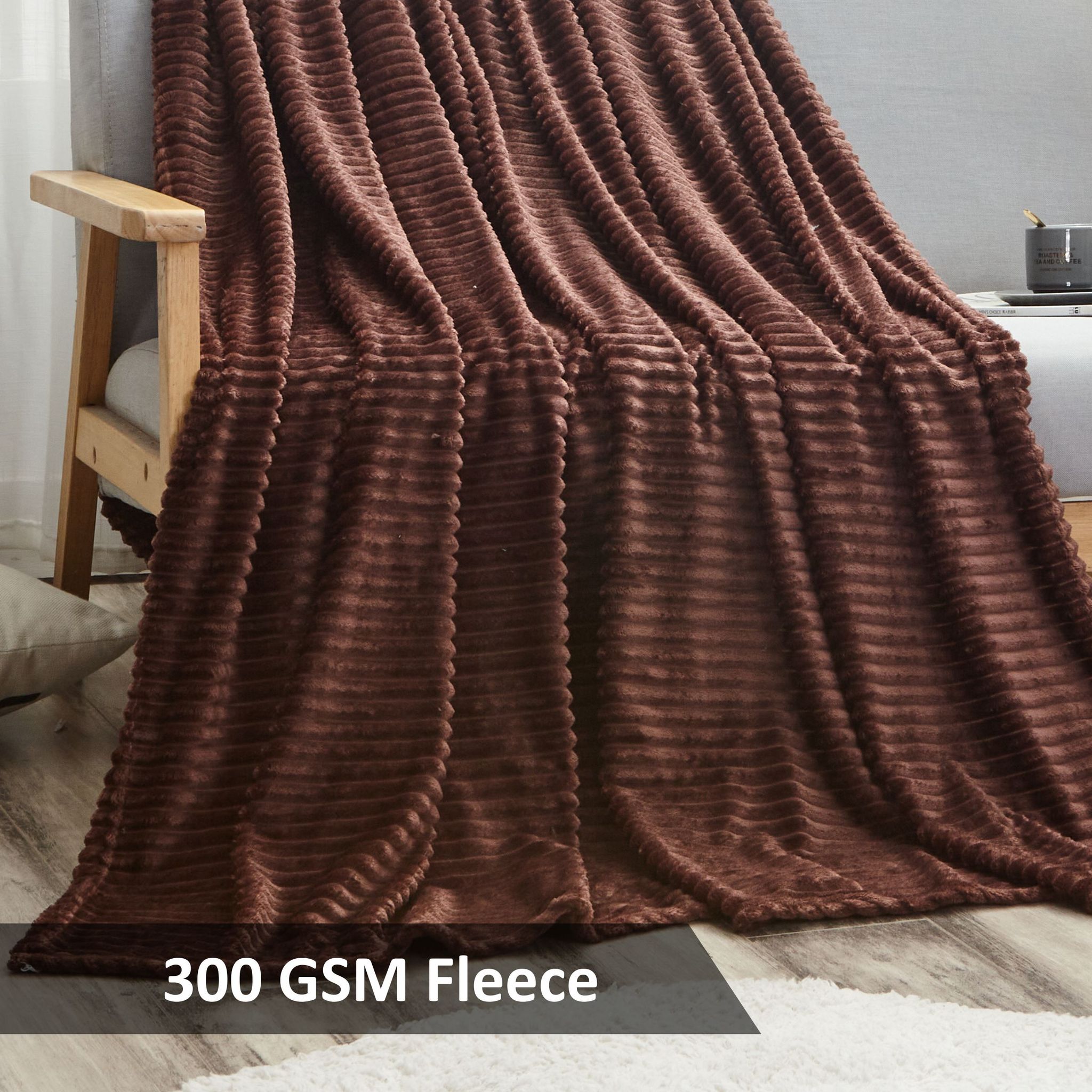 Fleece Blanket King Size,300GSM Soft and Cozy Lightweight Velvet Blanket Ideal For Couch, Bed, Travel, Camping , Dark Brown